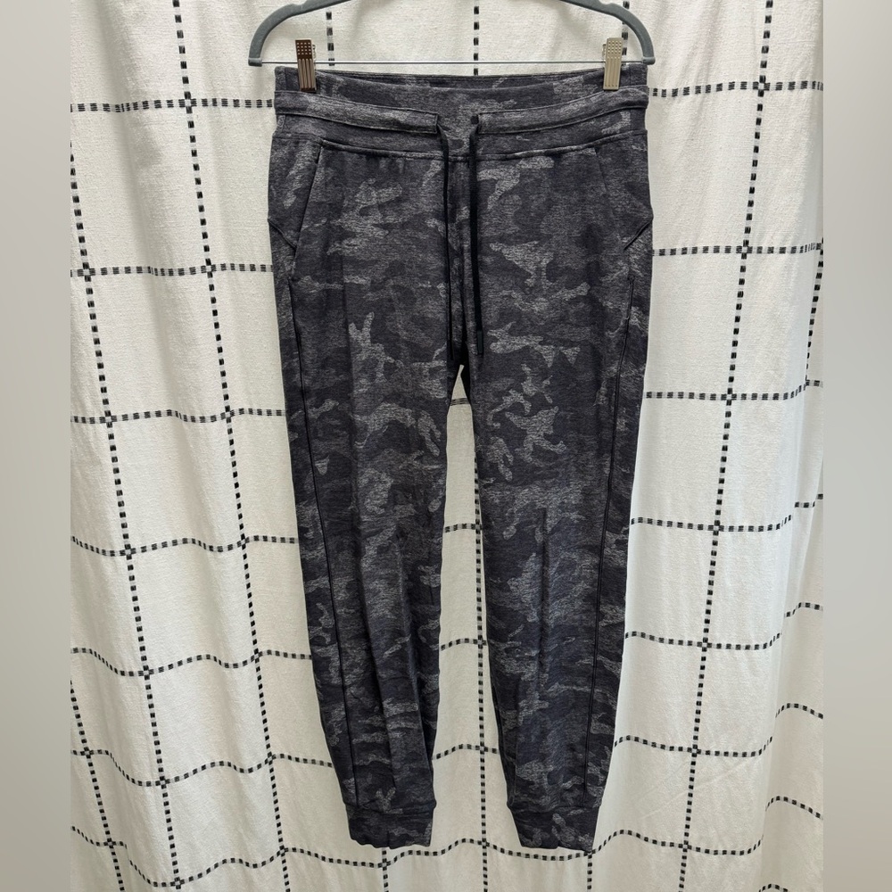 Lululemon Ready to Rulu Jogger